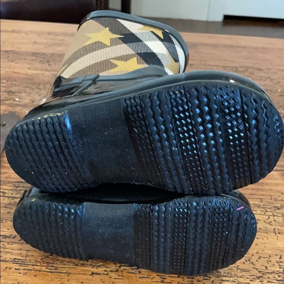 Burberry rain boots size 24 - Picture 3 of 6